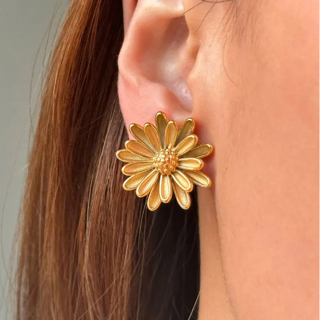 Golden Daisy Stud Earrings
