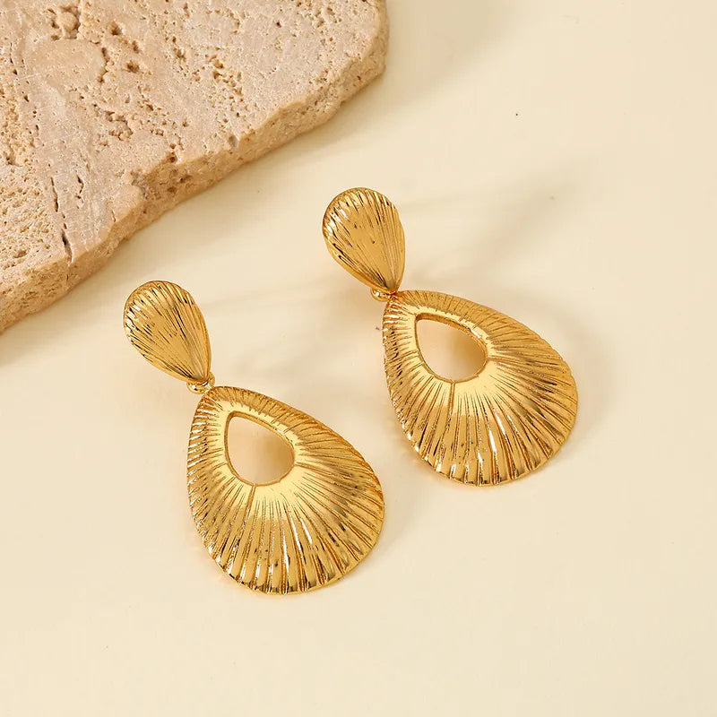 Golden Aura Drop Earrings