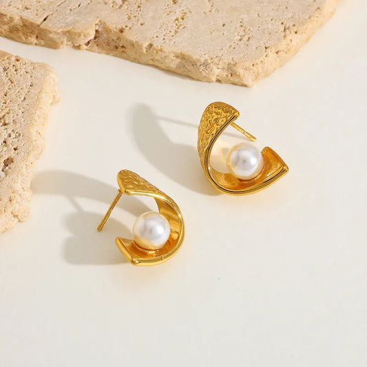 Mira Curve Earrings