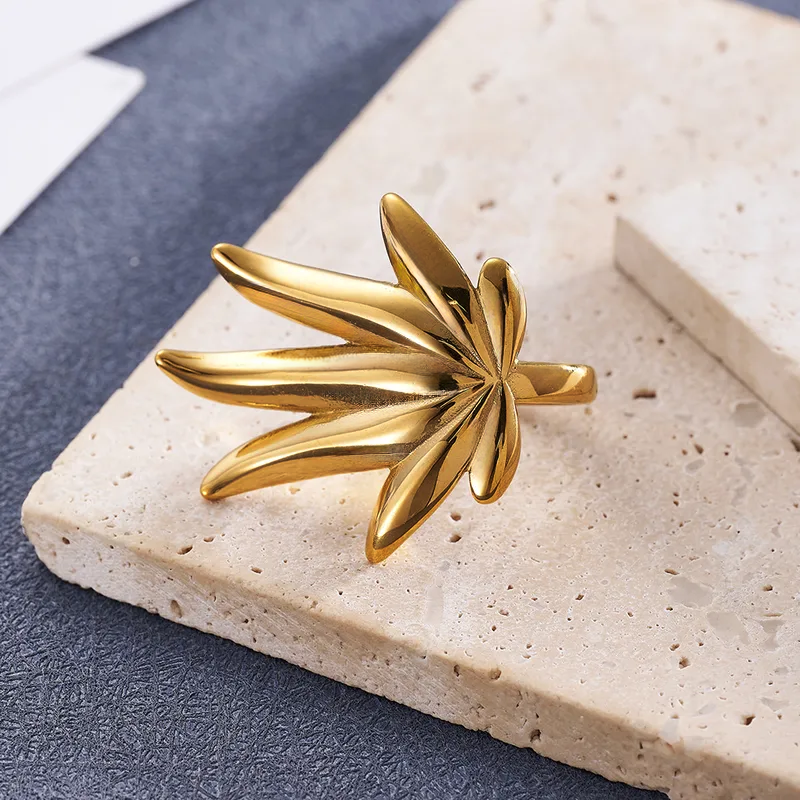 Golden Palm Ring