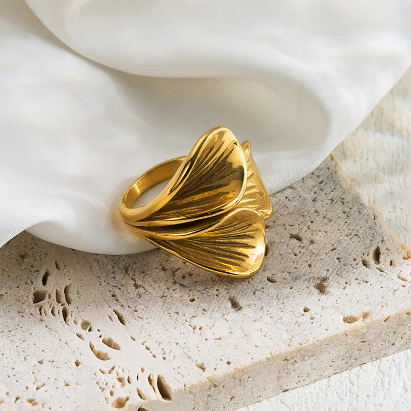 Bloom Crest Ring
