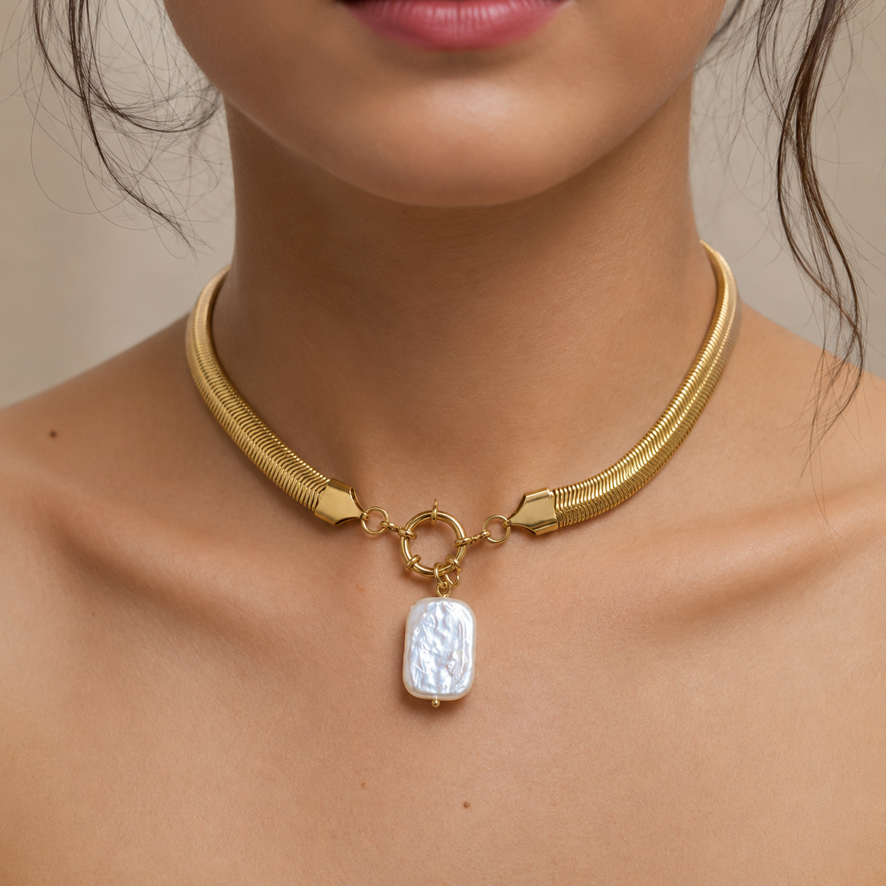 Luna Clasp Necklace
