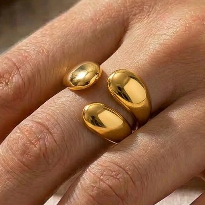 Pebble Trinity Ring