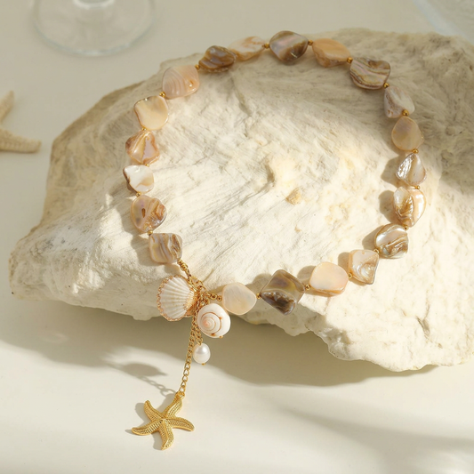 scallop shell Necklace