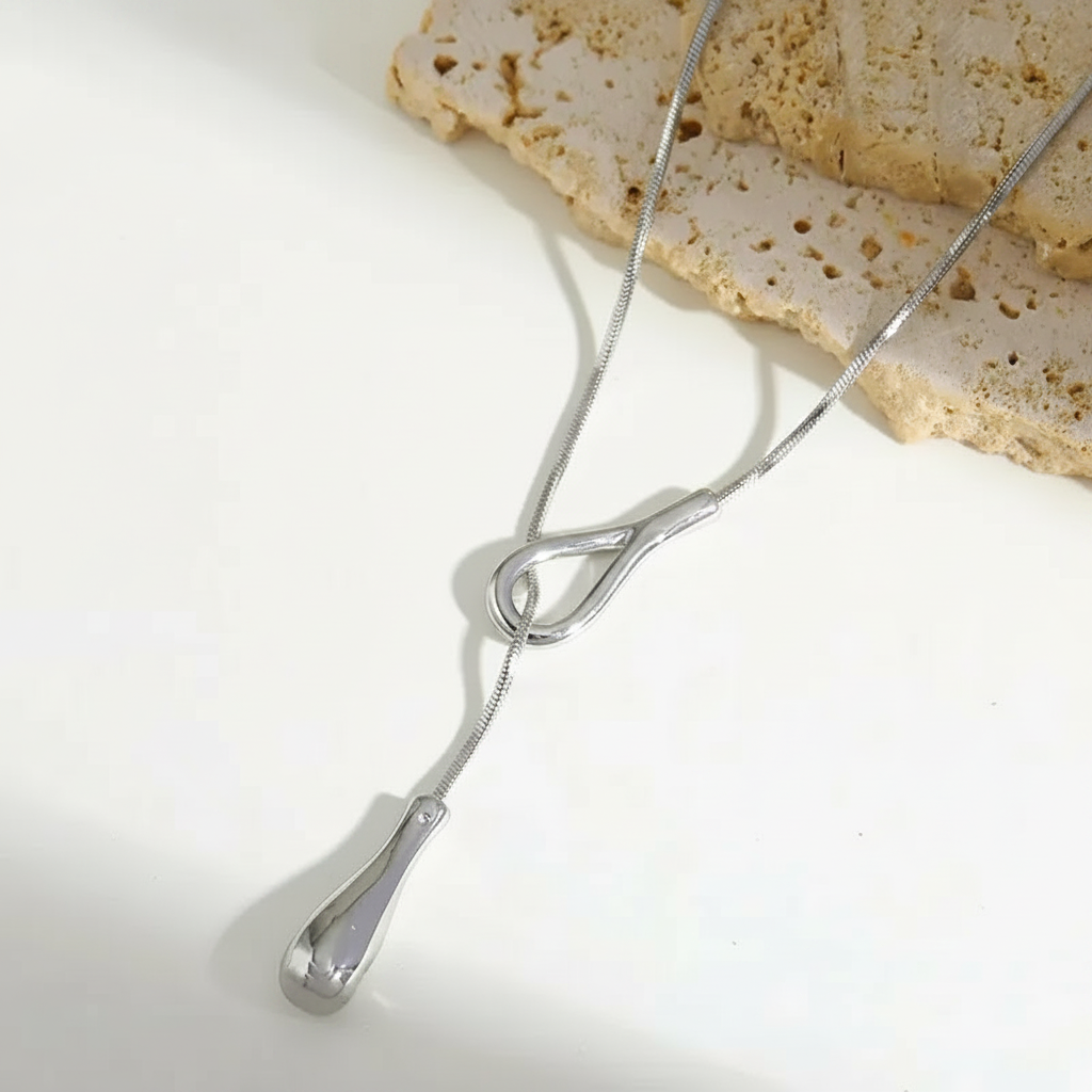 Meltora Drop Choker