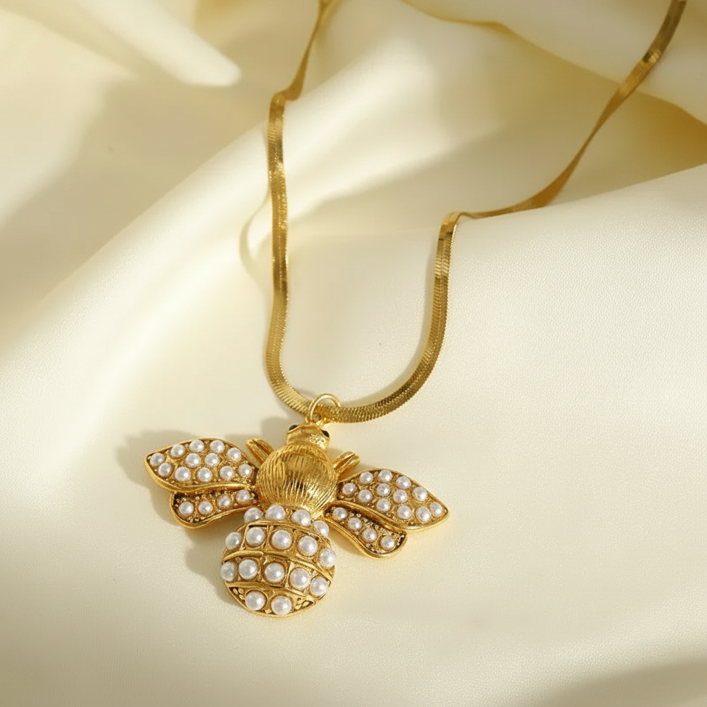 Honeybelle Pendant